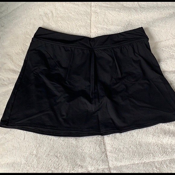Lands End Swim Skirt. NWOT - Picture 4 of 11